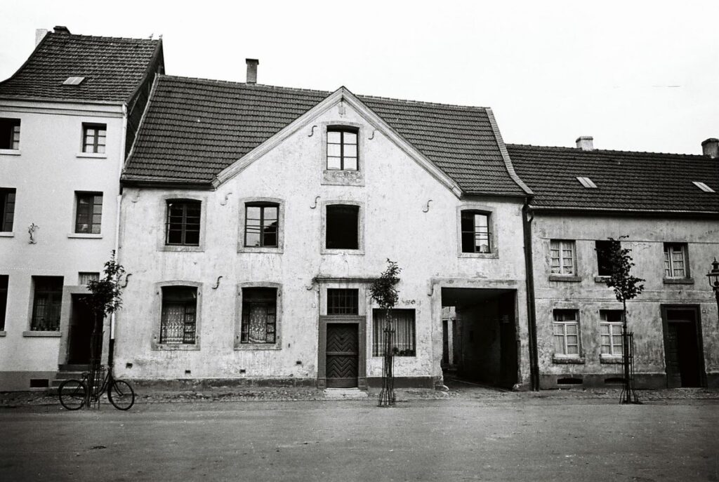 Andreasmarkt 3 im Jahre 1939 (Quelle: Der Oberbürgermeister, Stadtarchiv Krefeld)